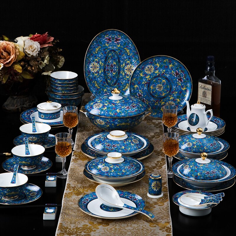 blue floral printed dinner set